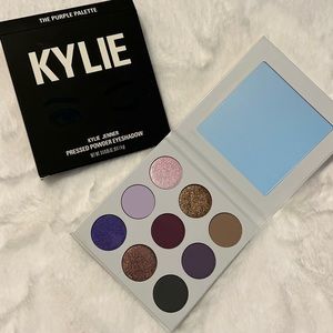 KYLIE - The Purple Palette - Pressed Powder Eyeshadow